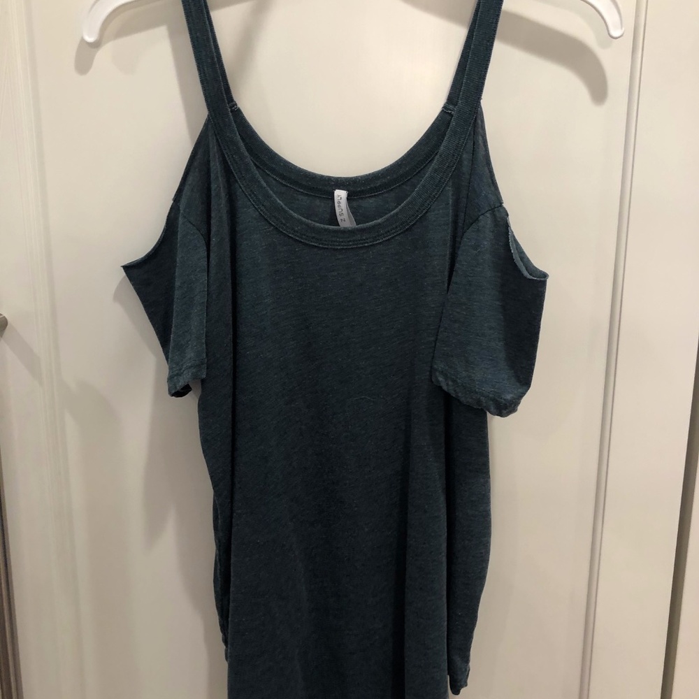 Z supply off the shoulder green top size Small